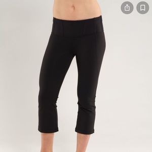 Lululemon athletica tadasana crop slot leggings